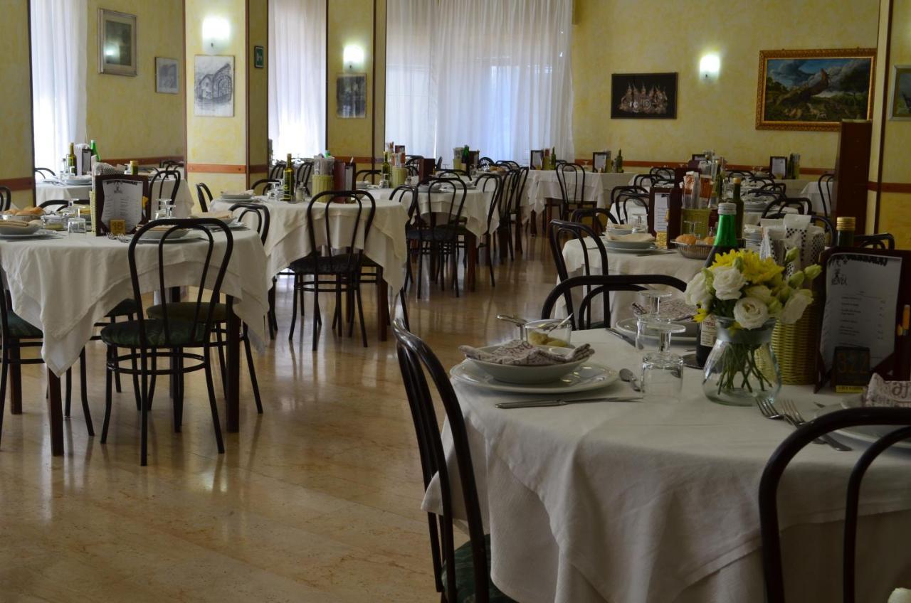 Hotel I Due Gabbiani Citr 9006 Marina dʼMarina dʼAndora 외부 사진