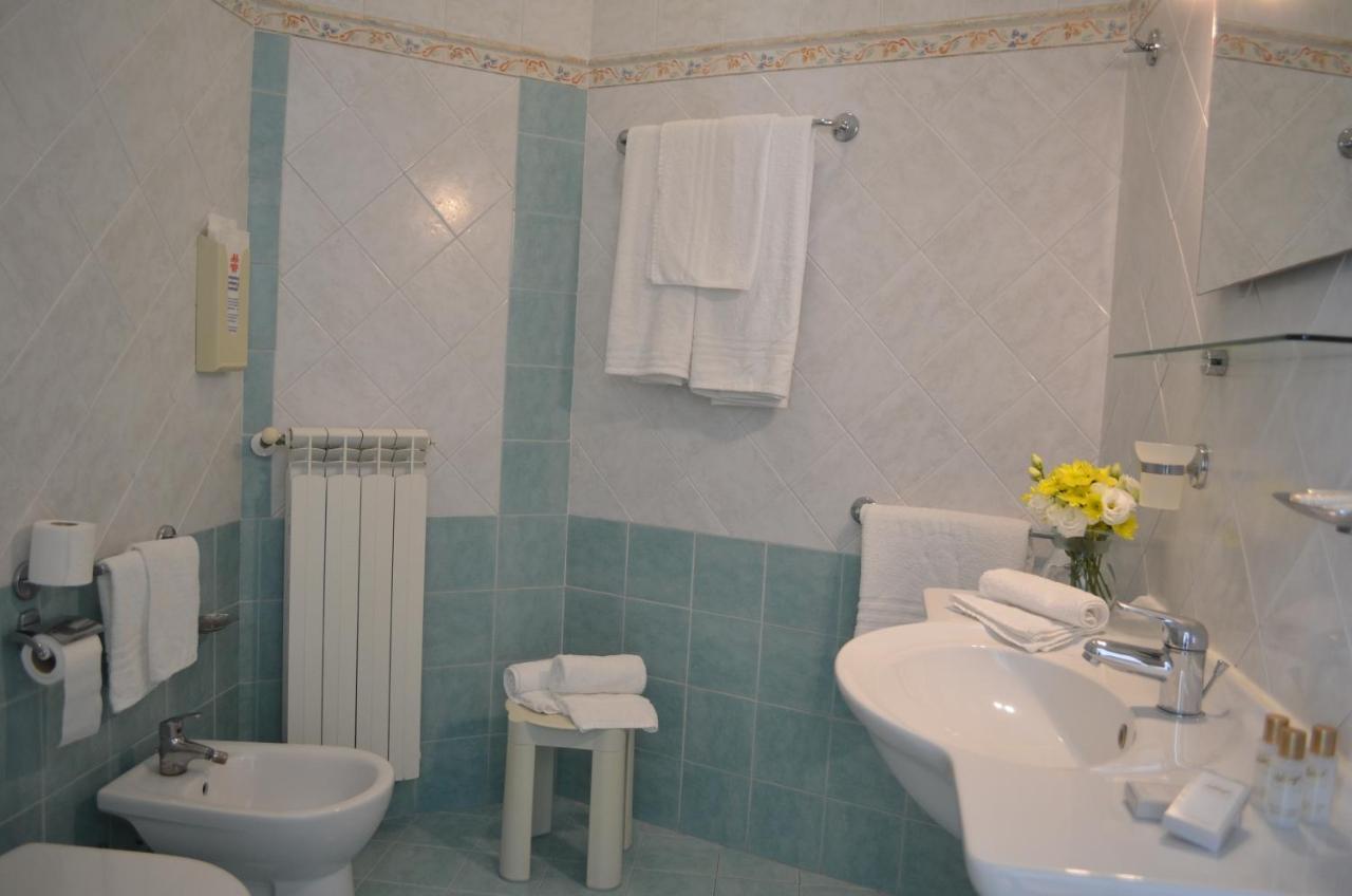 Hotel I Due Gabbiani Citr 9006 Marina dʼMarina dʼAndora 외부 사진
