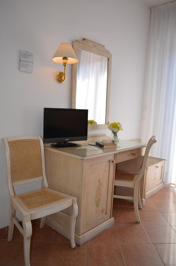 Hotel I Due Gabbiani Citr 9006 Marina dʼMarina dʼAndora 외부 사진