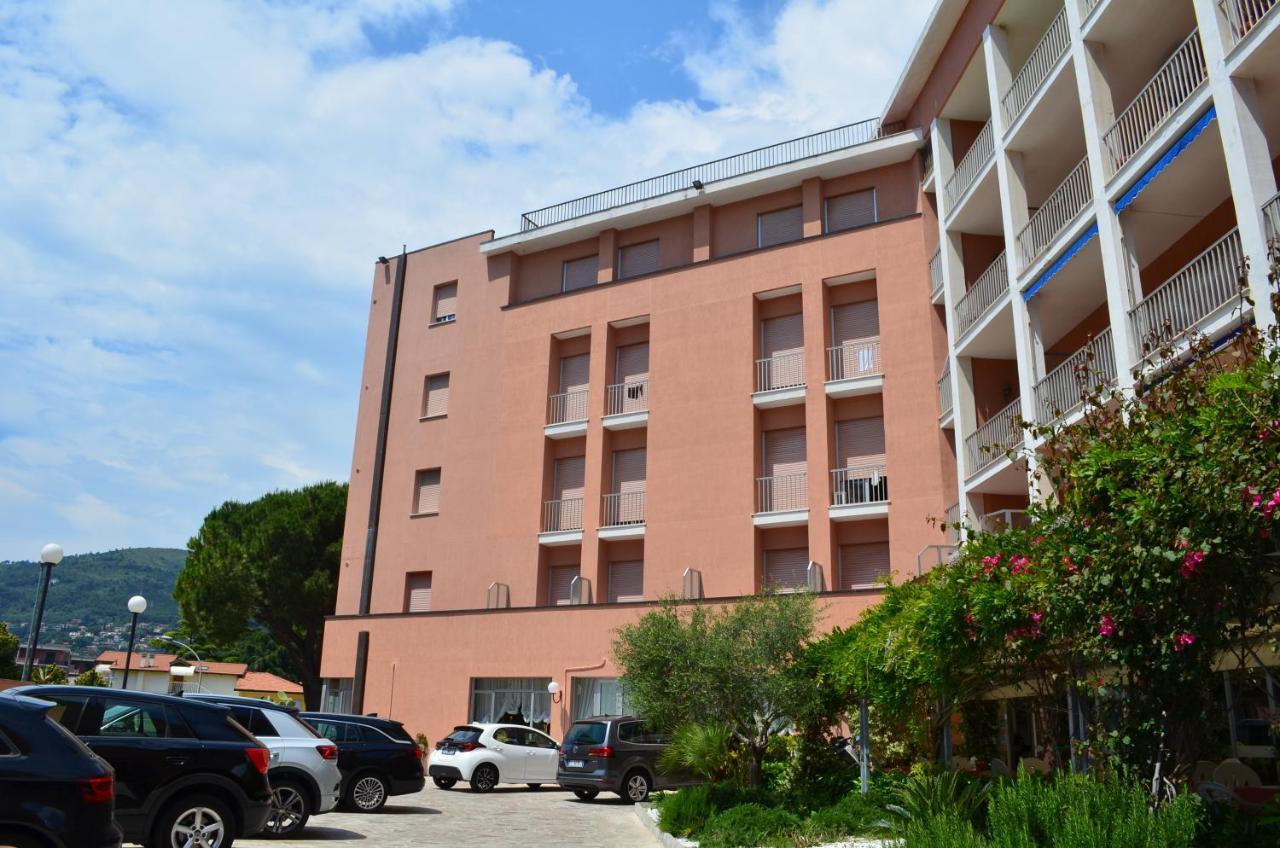 Hotel I Due Gabbiani Citr 9006 Marina dʼMarina dʼAndora 외부 사진
